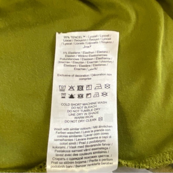 15. AWARE by VERO MODA Tee-Shirt - Picture 5 of 7